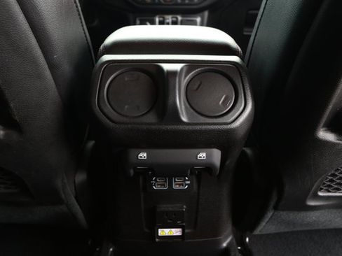 Used 2019 Jeep Wrangler Unlimited Rubicon image 28