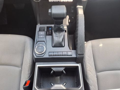 Used 2025 Toyota Tacoma SR5 RWD image 29