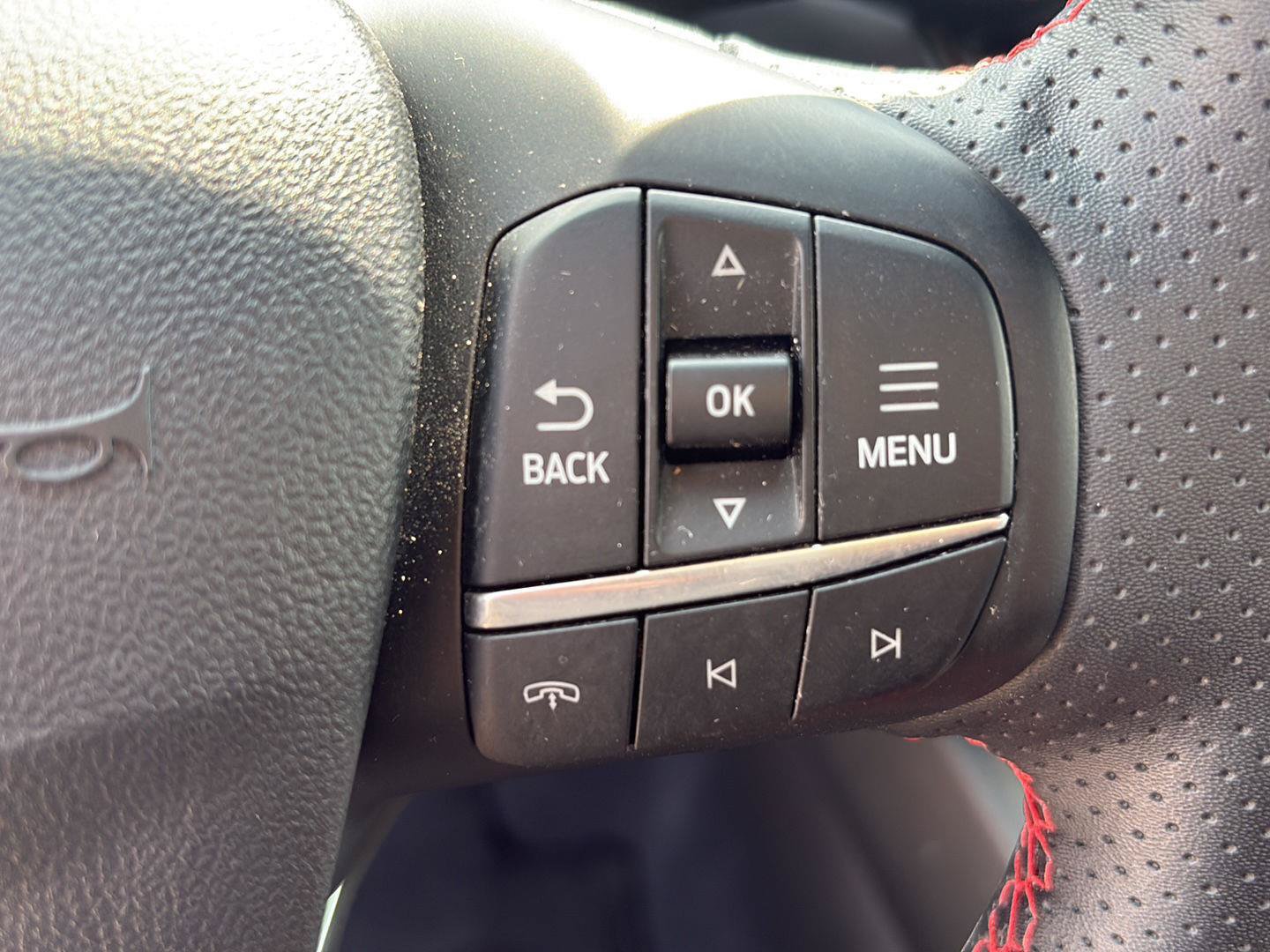 Used 2024 Ford Escape ST-Line w/ Tech Pack #1 AWD/4WD image 14