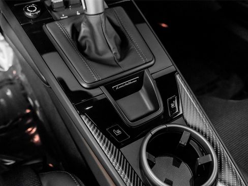 Used 2026 Porsche 911 GT3 w/ Lightweight Package In Black image 37