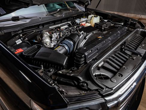 Used 2024 Chevrolet Silverado 2500 High Country w/ High Country Premium Package image 40