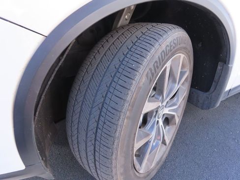 Used 2023 Acura MDX SH-AWD w/ Technology Package image 14