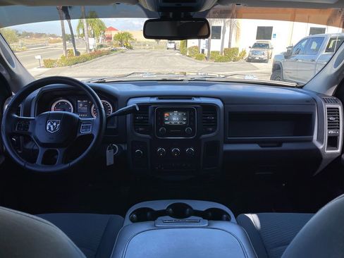 Used 2016 RAM 2500 Tradesman w/ Chrome Appearance Group image 12