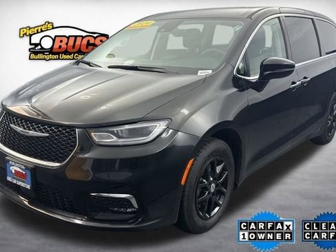 Used 2024 Chrysler Pacifica Touring-L FWD image 1