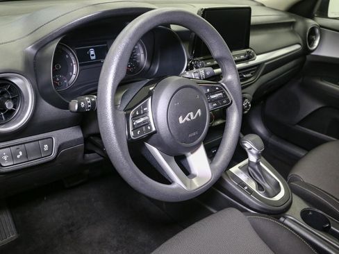 Used 2023 Kia Forte LXS w/ LXS Technology Package image 21