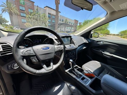 Used 2019 Ford Escape SEL AWD/4WD image 8