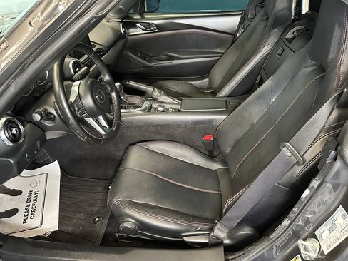 Used 2018 MAZDA MX-5 Miata Grand Touring RWD image 17