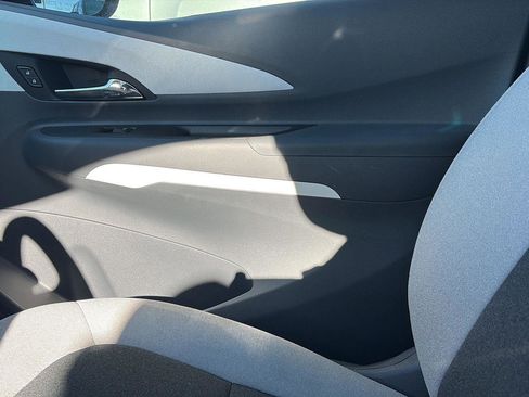 Used 2020 Chevrolet Bolt LT image 21
