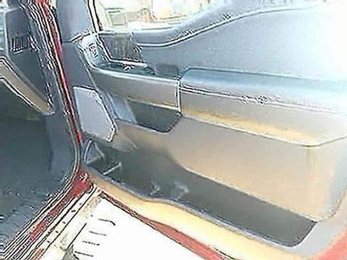 New 2026 Ford F250 Lariat w/ Black Appearance Package AWD/4WD image 9