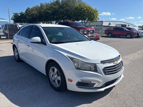 Used 2016 Chevrolet Cruze LT FWD image 3