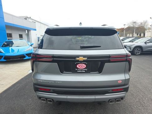 New 2026 Chevrolet Traverse LT w/ Enhanced Driving Package image 5