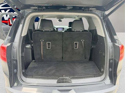 Used 2017 GMC Acadia SLT w/ LPO, Floor Liner Package AWD/4WD image 20