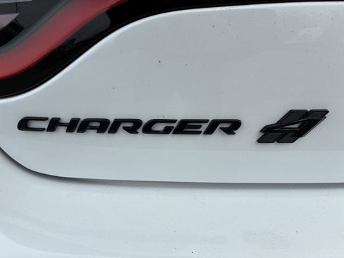 Used 2023 Dodge Charger SXT w/ Blacktop Package image 11