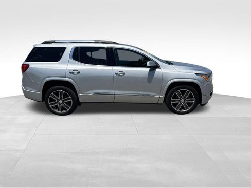 Used 2017 GMC Acadia Denali w/ Technology Package AWD/4WD image 8