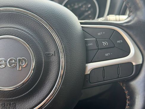 Used 2020 Jeep Compass Limited FWD image 25