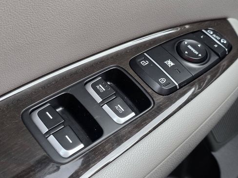 Used 2017 Kia Optima EX w/ Premium Package FWD image 9