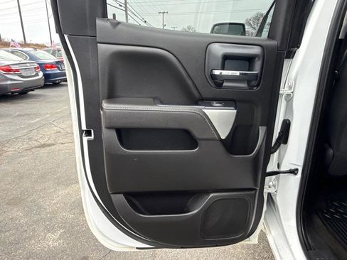 Used 2018 Chevrolet Silverado 1500 LT AWD/4WD image 23