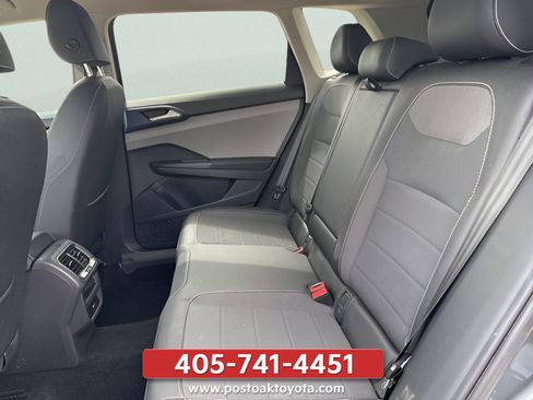 Used 2024 Volkswagen Taos SE FWD image 22