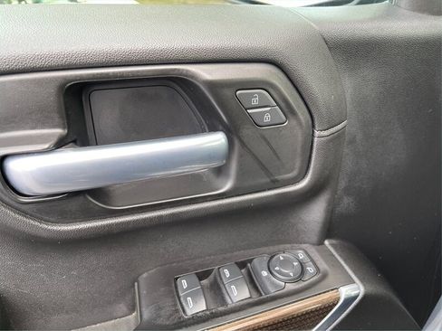 Used 2021 Chevrolet Silverado 1500 LT Trail Boss w/ Convenience Package II image 29