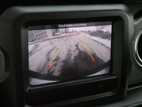 Used 2021 Jeep Wrangler Unlimited Sahara w/ Safety Group image 30