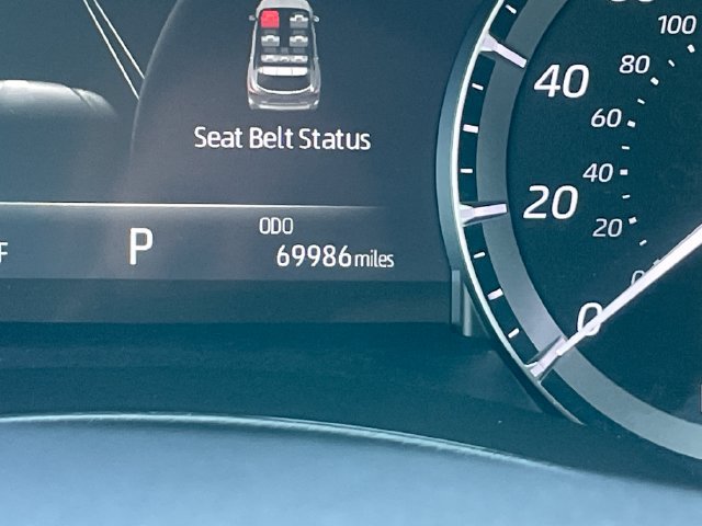 Used 2021 Toyota Highlander XLE AWD/4WD image 11