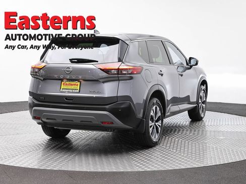 Used 2023 Nissan Rogue SV AWD/4WD image 5