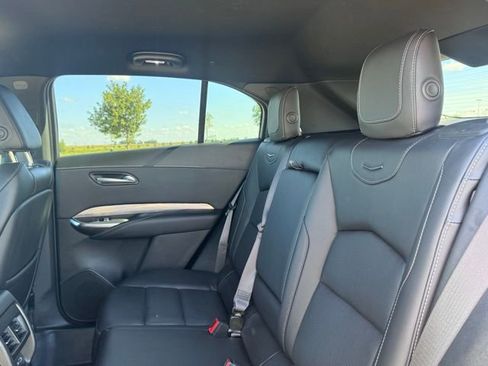 Used 2024 Cadillac XT4 Premium Luxury image 27