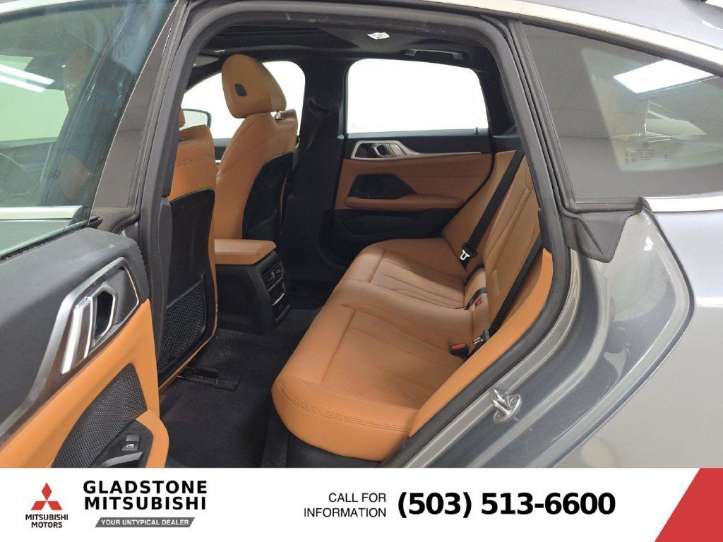 Used 2023 BMW i4 eDrive35 RWD image 11
