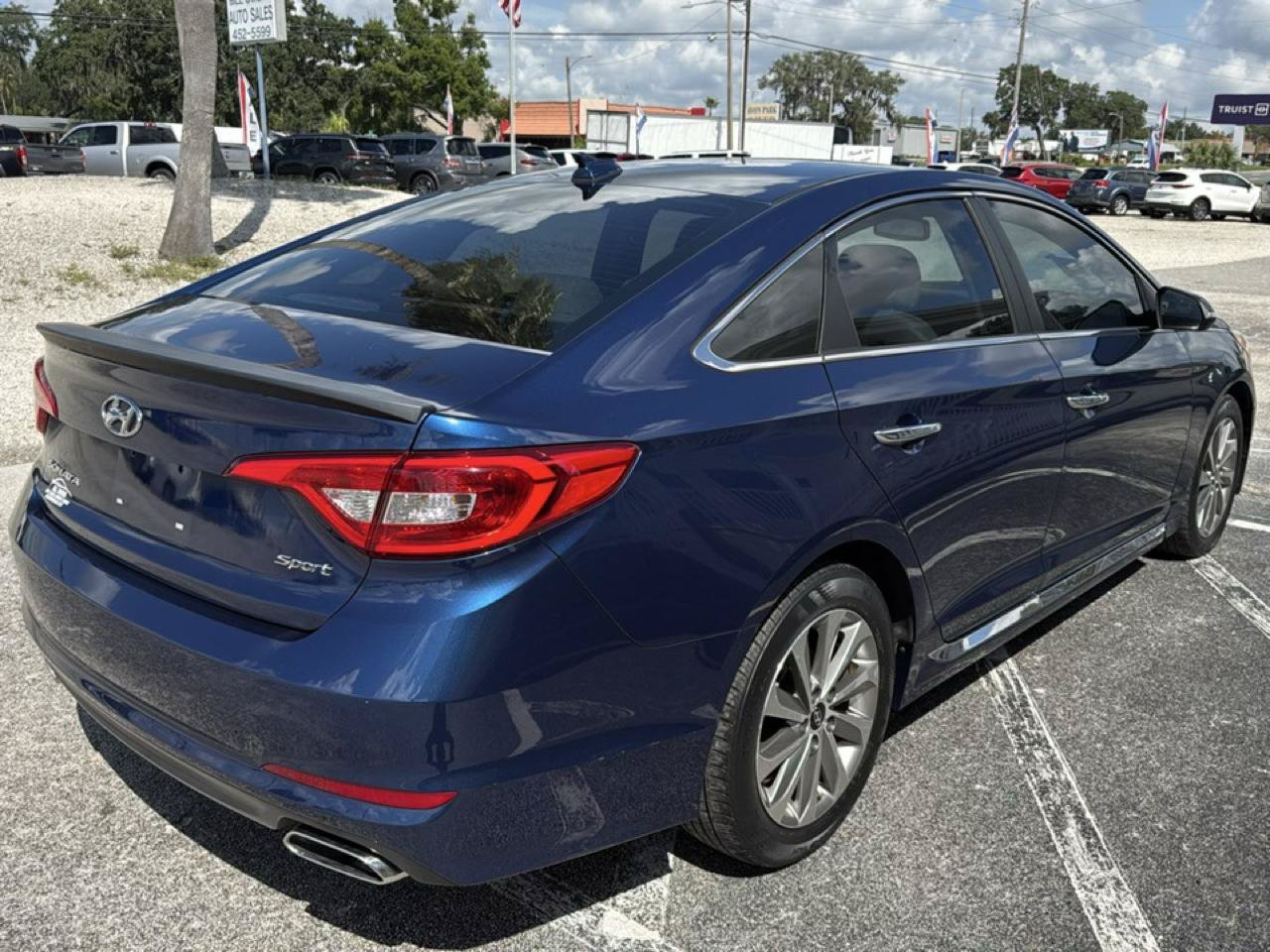 Used 2017 Hyundai Sonata Sport w/ Value Edition Package 02 FWD image 5