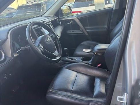 Used 2016 Toyota RAV4 XLE image 8