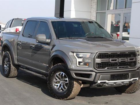 Used 2018 Ford F150 Raptor w/ Equipment Group 802A Luxury image 2