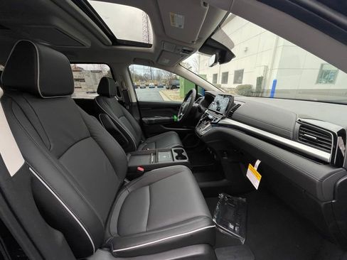 New 2026 Honda Odyssey Touring image 30
