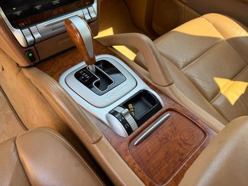 Used 2005 Porsche Cayenne S AWD/4WD image 17