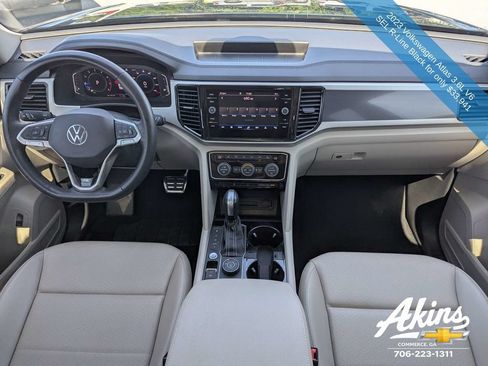 Used 2023 Volkswagen Atlas SEL R-Line AWD/4WD image 16
