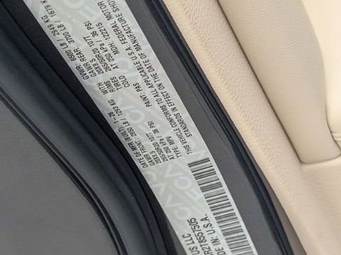 New 2026 Jeep Cherokee Overland image 36