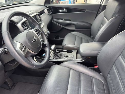 Used 2019 Kia Sorento SX w/ SX Touring Package FWD image 12