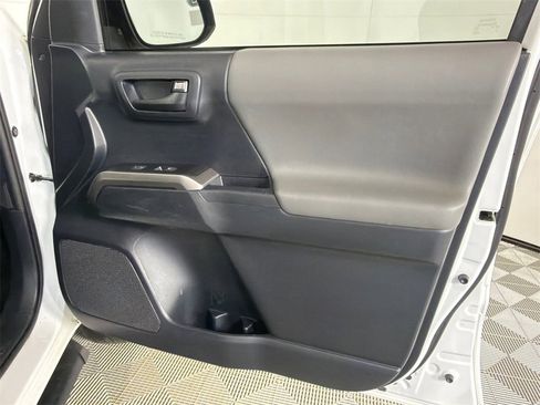 Used 2019 Toyota Tacoma SR5 image 14