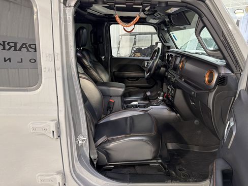 Used 2020 Jeep Gladiator Mojave image 13