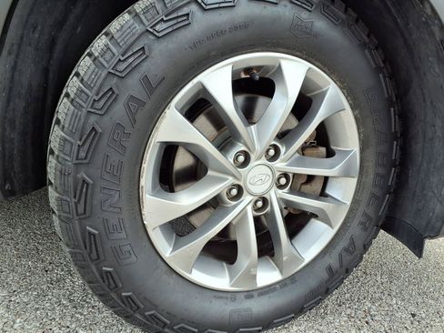 Used 2020 Hyundai Santa Fe SE w/ Cargo Package FWD image 36