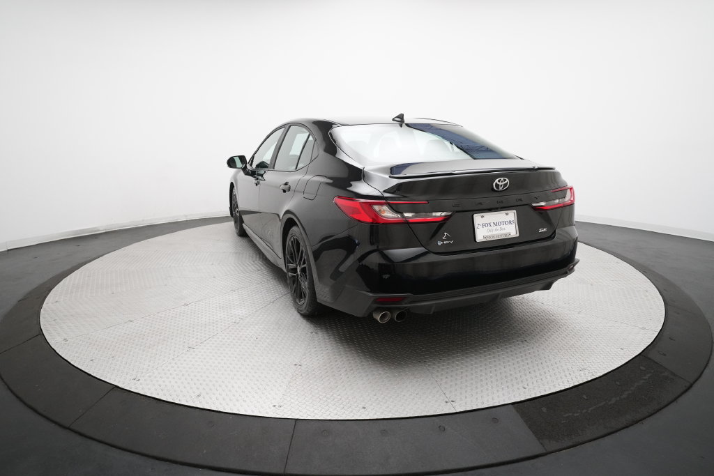 Used 2025 Toyota Camry SE FWD image 32