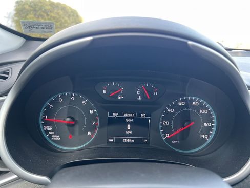 Used 2024 Chevrolet Malibu LT image 12