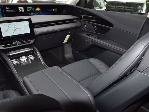 New 2026 Lincoln Nautilus Reserve w/ Jet Appearance Package image 24