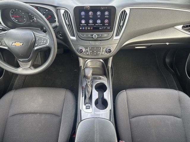 Used 2025 Chevrolet Malibu LT FWD image 18