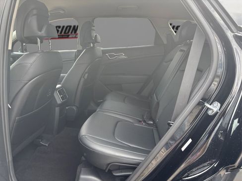 Certified 2023 Kia Sportage EX FWD image 10