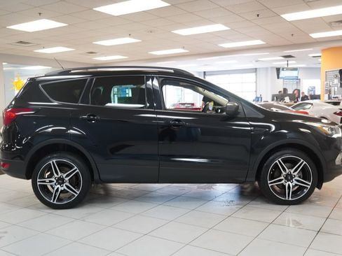 Used 2019 Ford Escape SEL AWD/4WD image 12