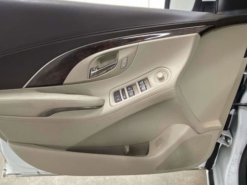 Used 2016 Buick LaCrosse Leather image 13