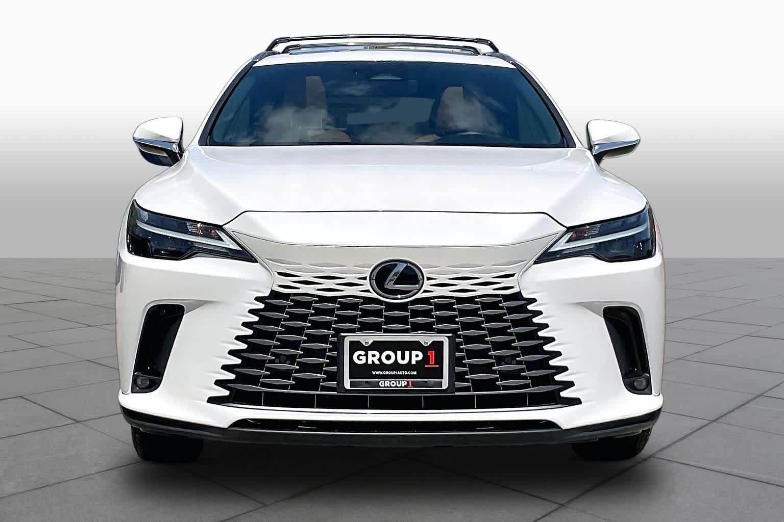 Used 2023 Lexus RX 350 Premium w/ Accessory Package (A2) FWD image 4