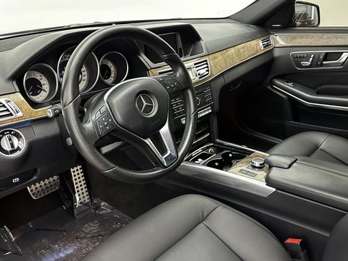 Used 2016 Mercedes-Benz E 350 Sedan w/ Premium Package image 11