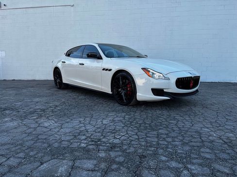 Used 2014 Maserati Quattroporte GTS image 1