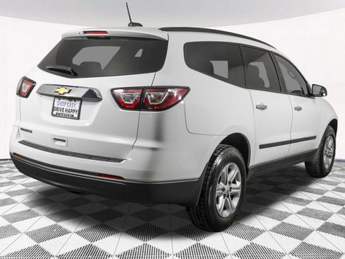 Used 2017 Chevrolet Traverse LS FWD image 14